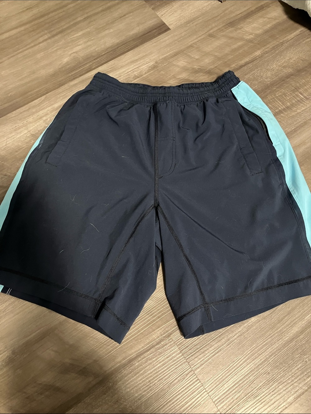 Lululemon | Mens Lined swim trunks small blue